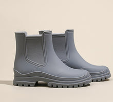 Load image into Gallery viewer, Women’s Chelsea Ankle Rain Boots