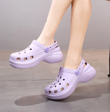 Load image into Gallery viewer, Women’s Breathable Slip on Clogs