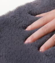 Load image into Gallery viewer, Winter Warm Faux Fur Knee Brace