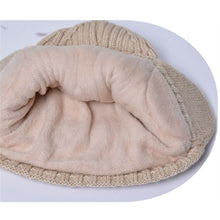 Load image into Gallery viewer, Unisex Snowflake Print Unisex Fleece Ear Protection Thick Hat