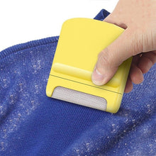 Load image into Gallery viewer, Portable Clothes Shaver Manual Cut Machine Lint Remover