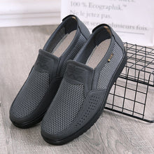 Load image into Gallery viewer, Men's Summer Style Mesh Flats Shoes