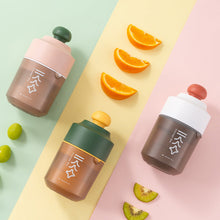 Load image into Gallery viewer, Manual Mini Portable Juicer