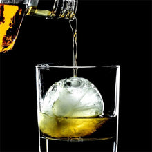 Load image into Gallery viewer, 4 Cavity Ice Cubes Maker Form For Ice Ball Ice Molds Flexible Silicone Whiskey Cocktail
